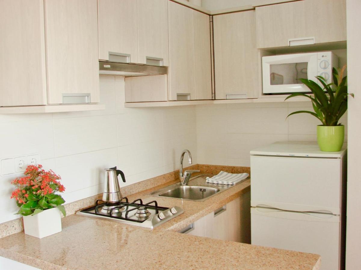 Apartamentos Laura Playa De Migjorn Esterno foto