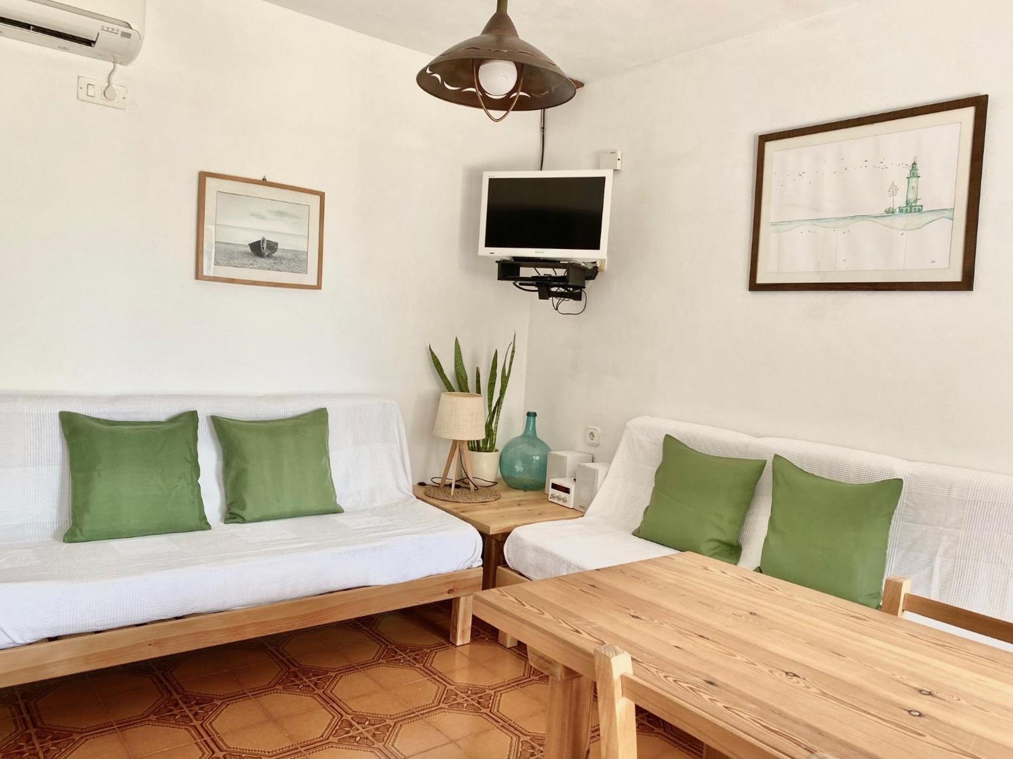 Apartamentos Laura Playa De Migjorn Esterno foto