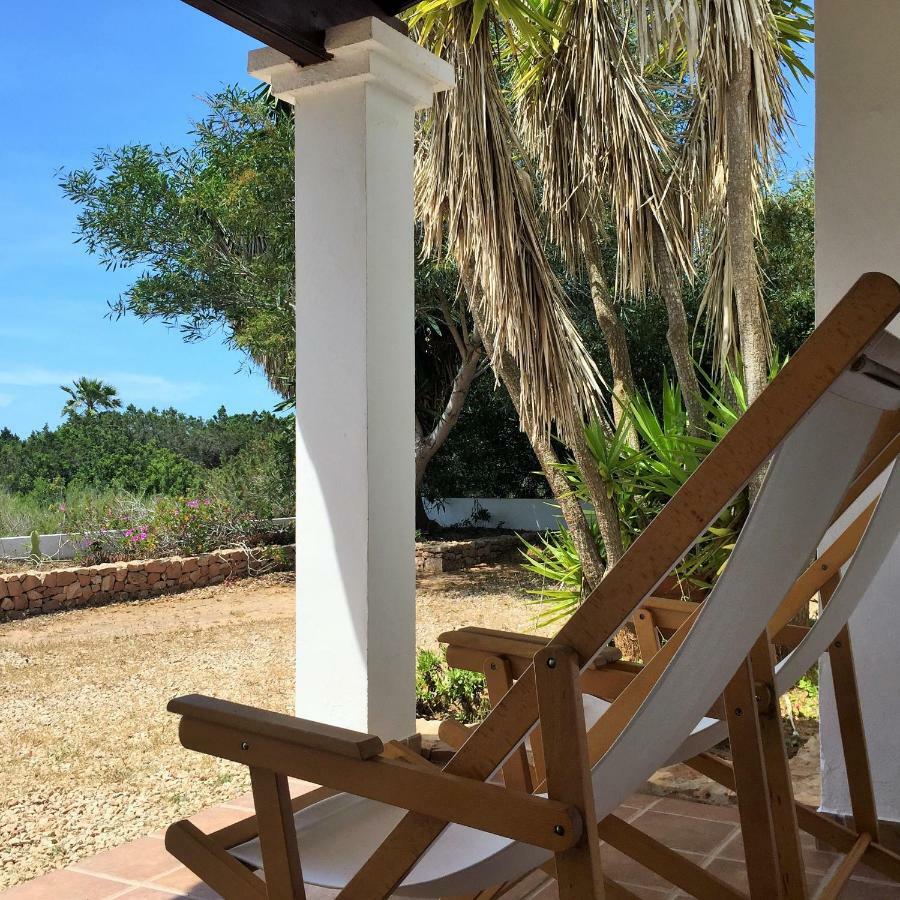Apartamentos Laura Playa De Migjorn Esterno foto